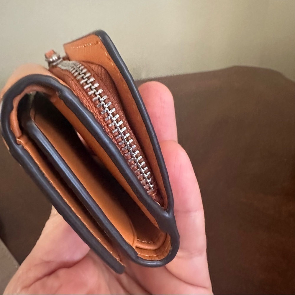 New Coach Micro Wallet - Picture 10 of 16